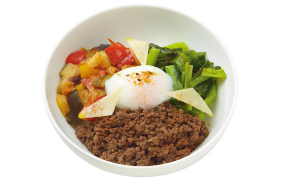 色彩りキーマカレーふきのとうの香り